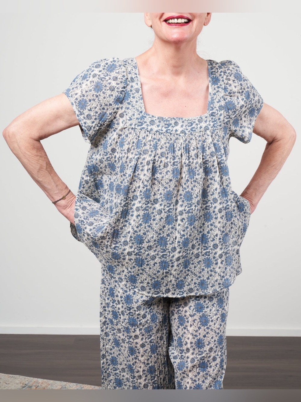 Pietsie Agave Top in Madrid Blue Floral Print, Size XL